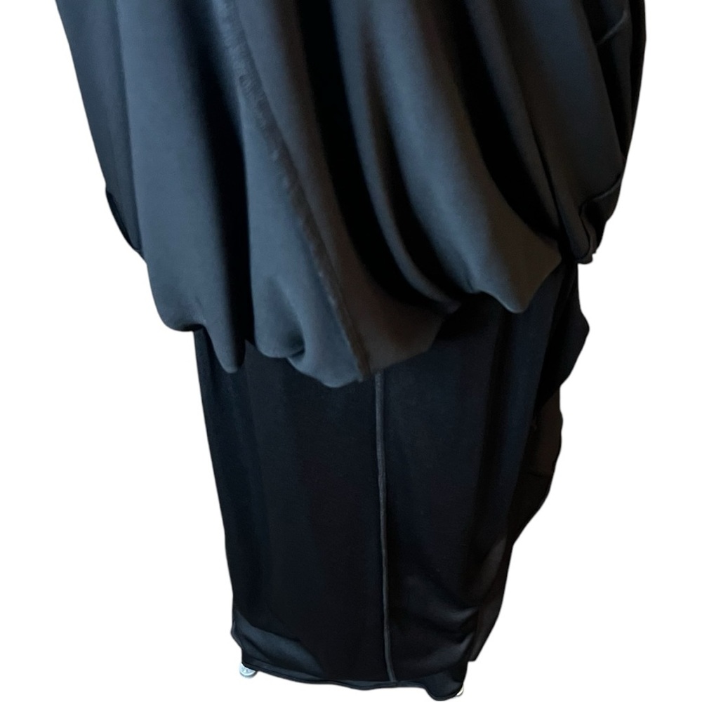 Elegant Black and Silver Halter Dress - Picture 7 of 12